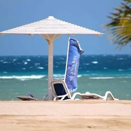 Hotel Al Minisi Selena Bay